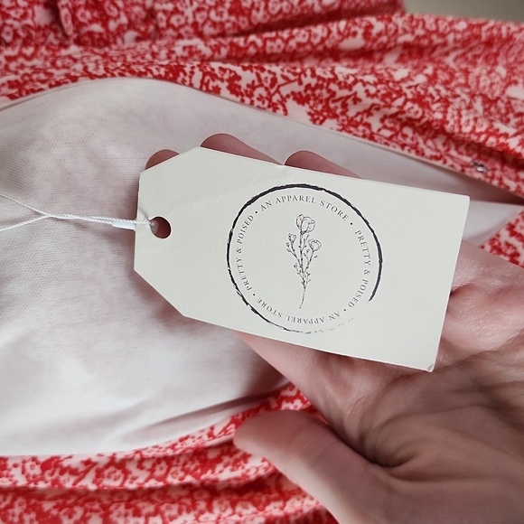 New Red Ditzy Floral Short Puff Sleeve Flutter Hem Wrap Mini Dress Size Medium - Picture 13 of 15